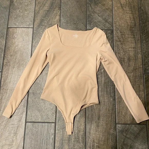 Nuuds Oat Square Neck Bodysuit - Picture 5 of 6